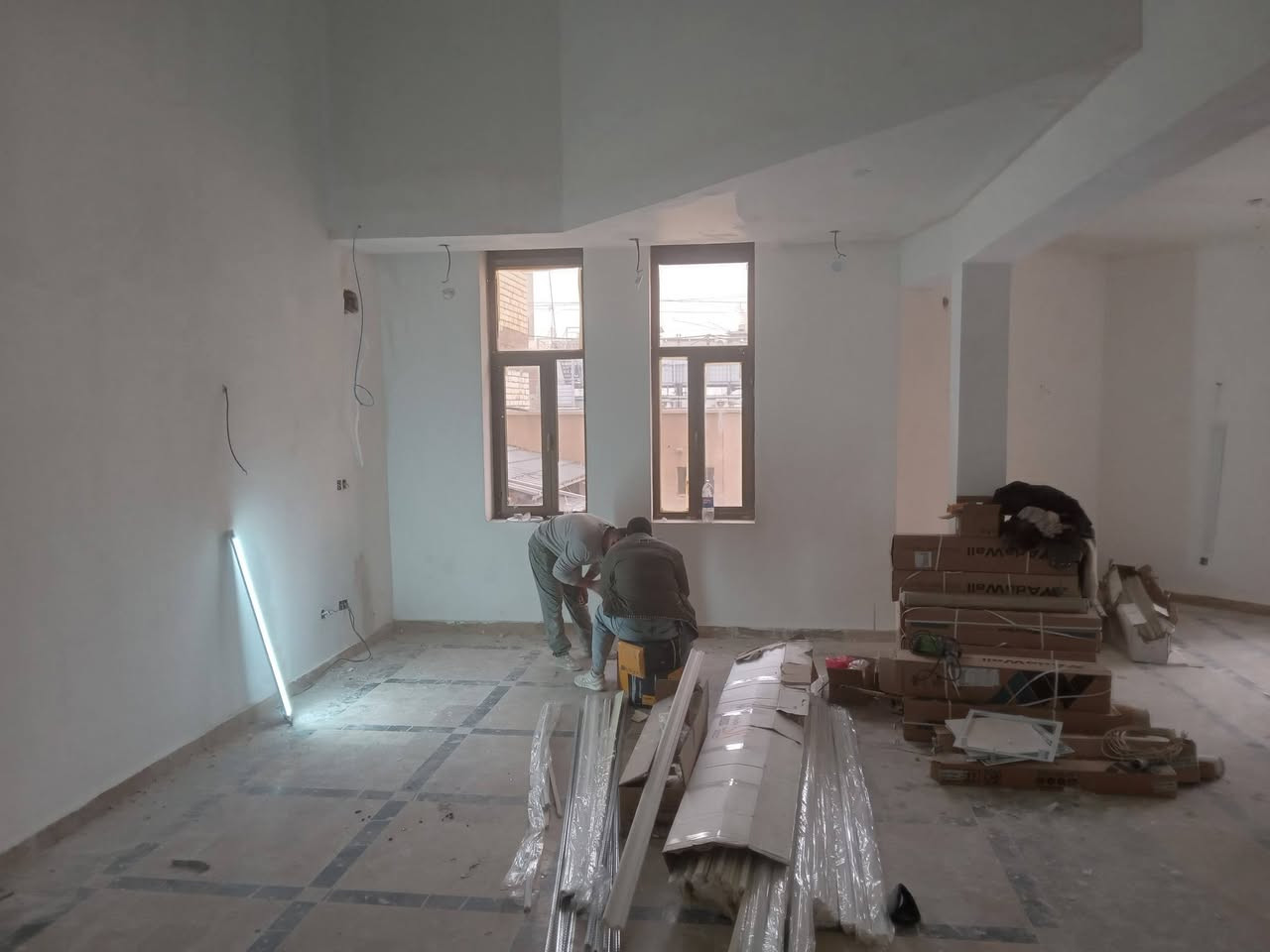 🏗️ سحبات فوم جدران وسقف بأعلى جودة 🏗️
موقع العمل: الكرادة
كادر مصري متميز بالدقة والإنجاز السريع 👍
ديكور فوم راقي يضيف رونق لمنزلك ✨
للتواصل مع أبو كرار: ***********
أضف لمسة جمال لمنزلك بأيدي خبيرة
