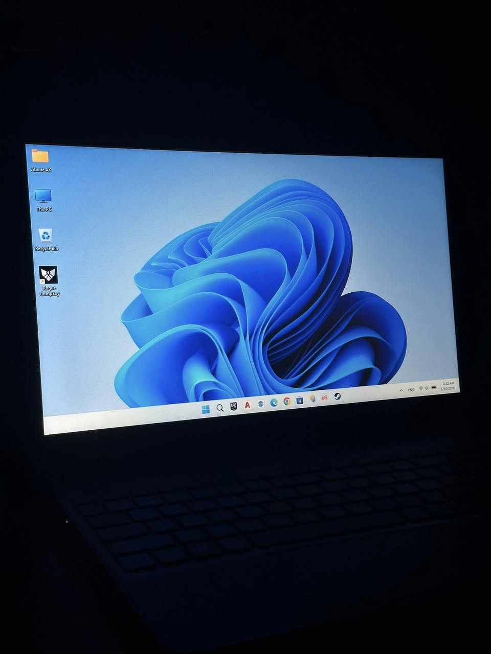 السلام عليكم…
لابتوب HP 15-dw للبيع 
معالج Intel Core i5-1135G7 الجيل 11
رام 16GB ddr4 3200MHz 
هارد Samsung 512GB NVMe M.2 SSD
كارت شاشة خارجي MX350 2GB 
+كارت شاشة داخلي مدمج Intel Iris Xe 8GB
ويندوز اصلي مفعل windows 11
كيبورد عربي انكليزي
حالة الجهاز نظيف جدا 
مع شاحن+حقيبة+ماوس 
السعر 600 الف


**إذا كنت صاحب هذا الإعلان وتريد حذفه لأي سبب، رجاءا أرسل رسالة إلى الدعم الفني**