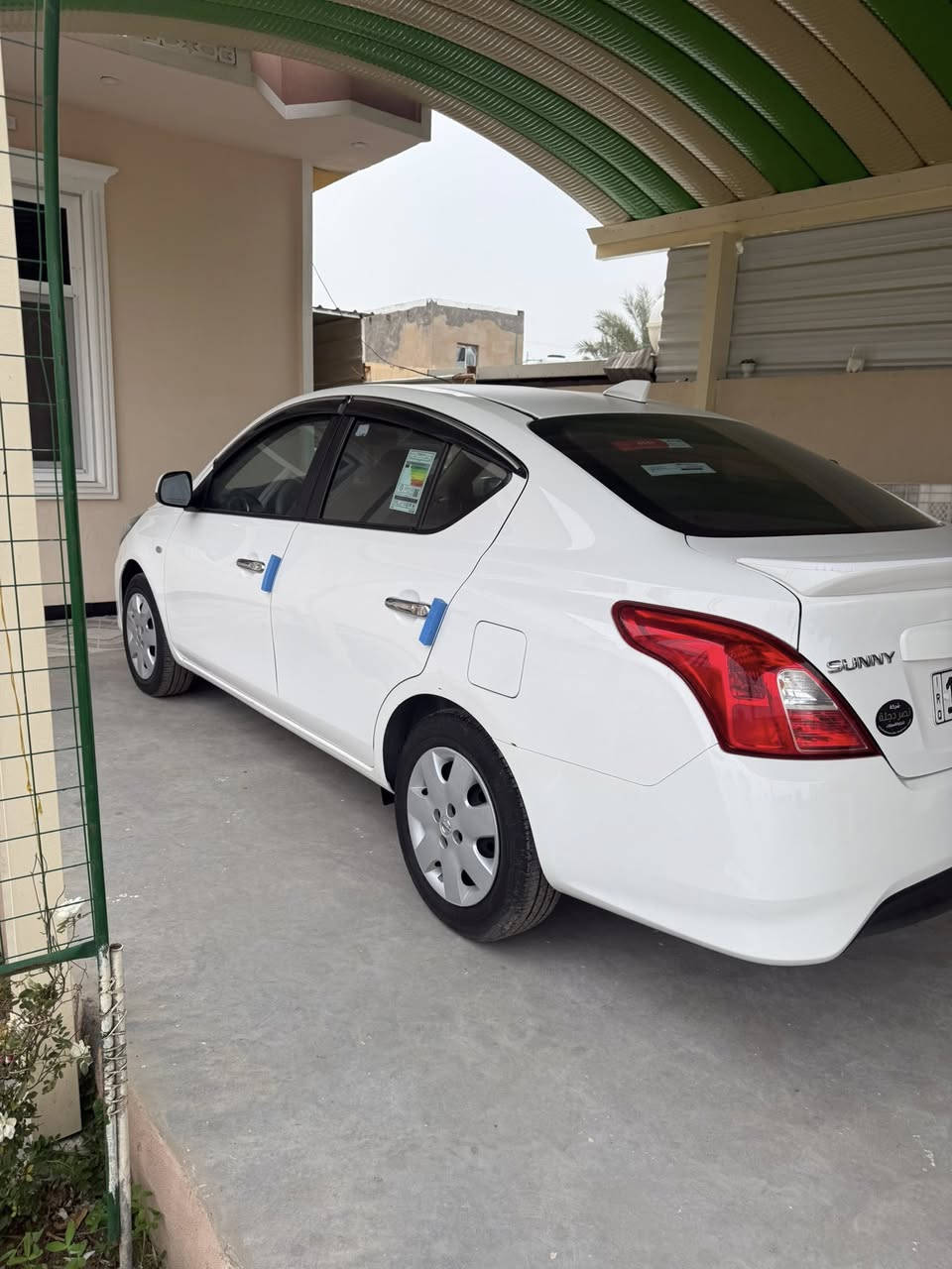 سني للبيع هندي أم بليته زركه موديل 2024 ماشه 43 بس بيها تبديل قطعتين سعر مناسب سيارة خير من الله تبريد محرك مكفول سعر 117 بيها مجال بسيط باقي تفاصيل ***********  المكان لمدائن سلمان باك
