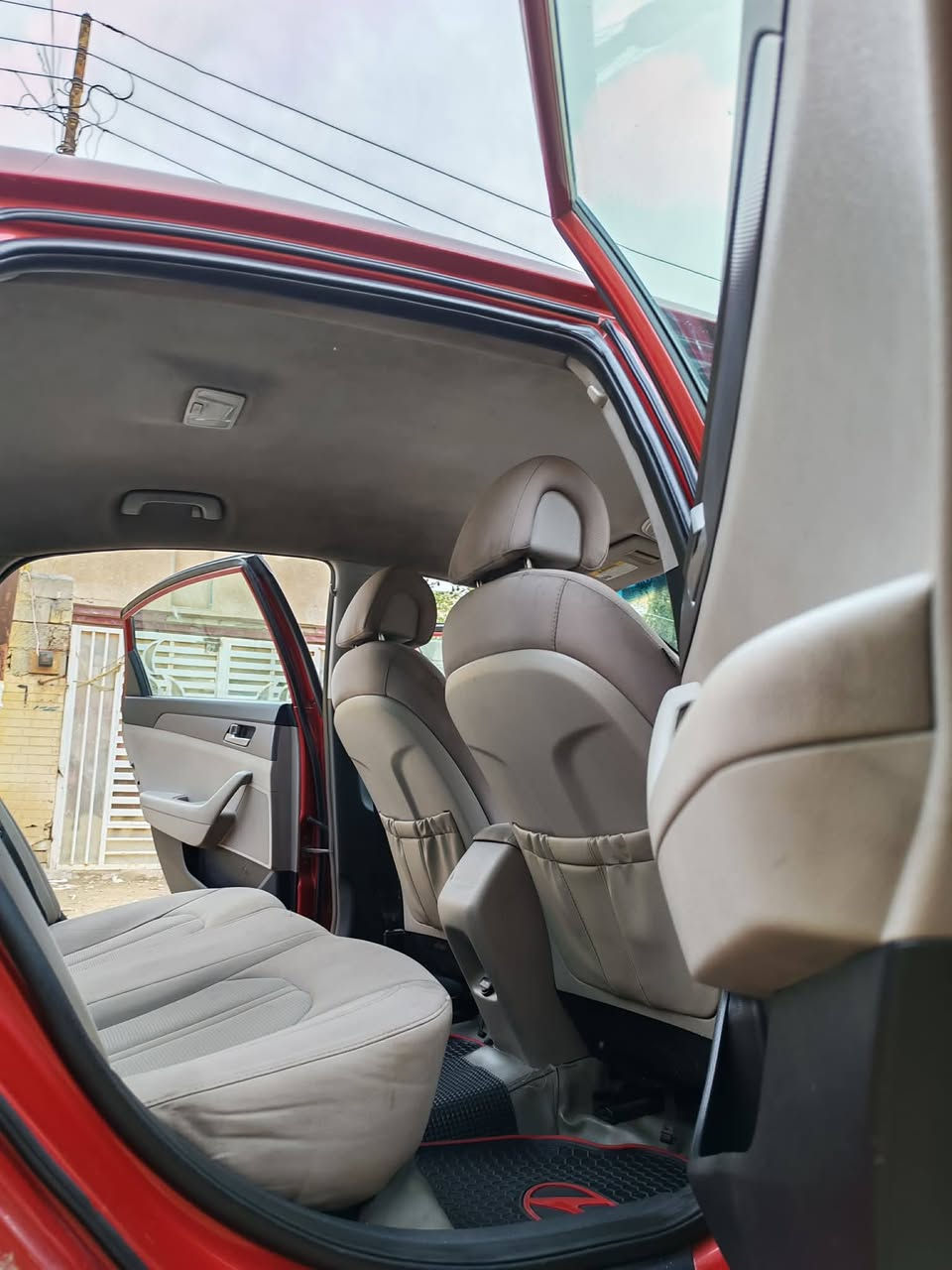 سلام عليكم سوناتا وارد مريكي 2017
سياره جاهزه من مكينه وكير وحداديه ضررها فقط بنيد وباب اب  امريكه وجاملغات رش كلير اثر شخوط بدون حادث  سونار وصور الحادث داخل المنشور   منضومه غاز جدبده  سياره ليبل واحد رقم شمالي تحويل باي وقت سياره بسمنه  

السعر 110 ورقه مراوس ترهم    

المكان بغداد التاجي والعطيفيه  الاتصال ***********
