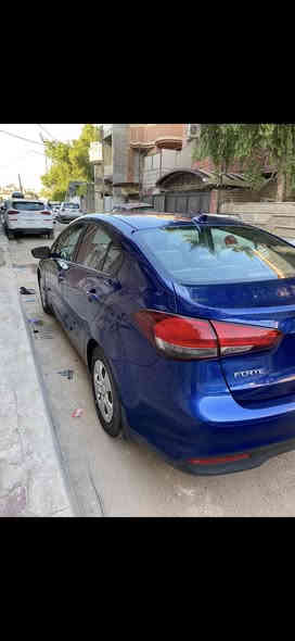 السلام عليكم فورتي 17 مكينه 2000 دوش ماشيه 120 كيلو مو ميل كلين بدون حادث وبدون غرق بغداد بسمي موصفات نص فول بس بيه طخه بسيطه بالداير مال جاملغ الخلفي سعرها( 132 )بيه مجال بسيط مكاني بغداد حي البنوك 
الاستفسار 
***********
