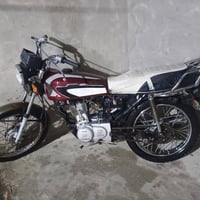 اربعة كير اوراق السعر 325 وبيها مجال 07867845577