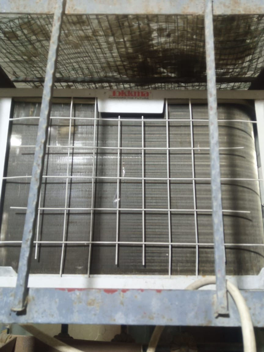 مكيف مستعمل توكما السعر 225 الخطيب شغال تدفئة وتبريد 
***********
