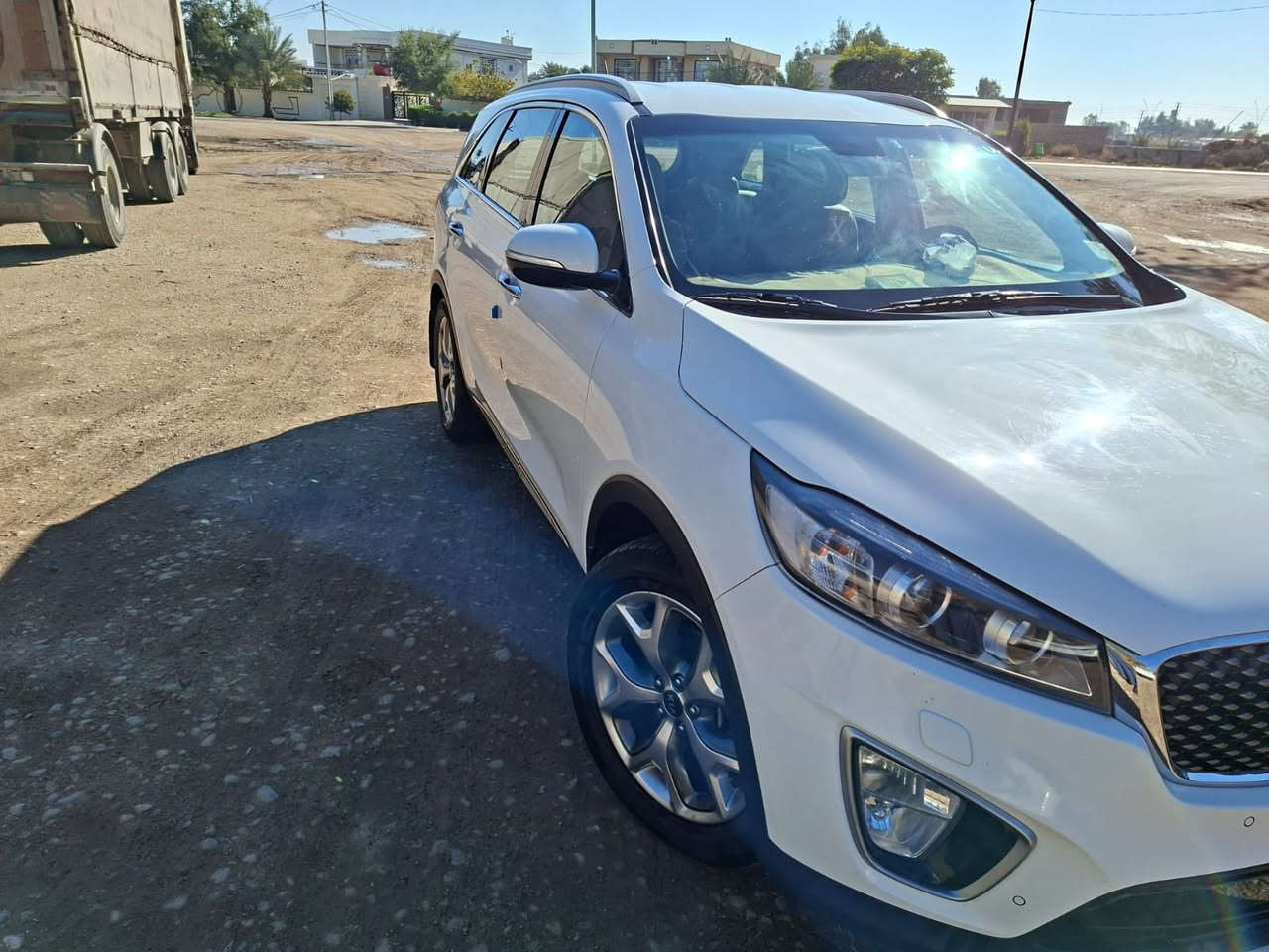 سورنتو ٢٠١٧ _ ٦سلندر .. ٧ راكب.. كشن السائق كهرباء..باب  الجنطة كهرباء.. رقم بغداد..ماشية ٦٠٠٠٠ ستين ألف كيلو متر.. مكفولة من جميع الجهات للبيع .. للتواصل***********
