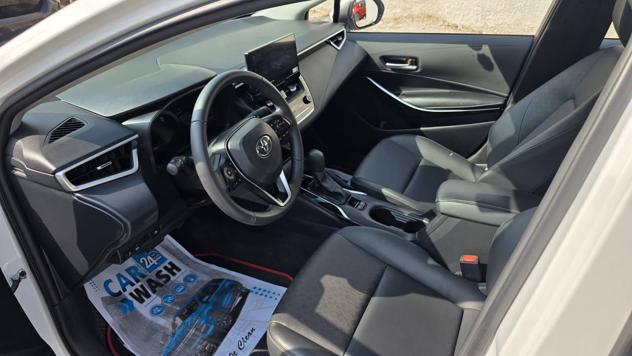 السلام عليكم
للبيع كورلا هايبرد 
الشكل الخليجي 
موديل 2025
ماشيه 5600  كيلو 
مكفوله كفاله عامه من الصبغ والبارد  
فول مواصفات عدا الكشن مو كهرباء
رقم بغداد تحويل مباشر 
السعر158 وبيها مجال بسيط 
للاتصال ***********
مكان السياره بغداد البياع
