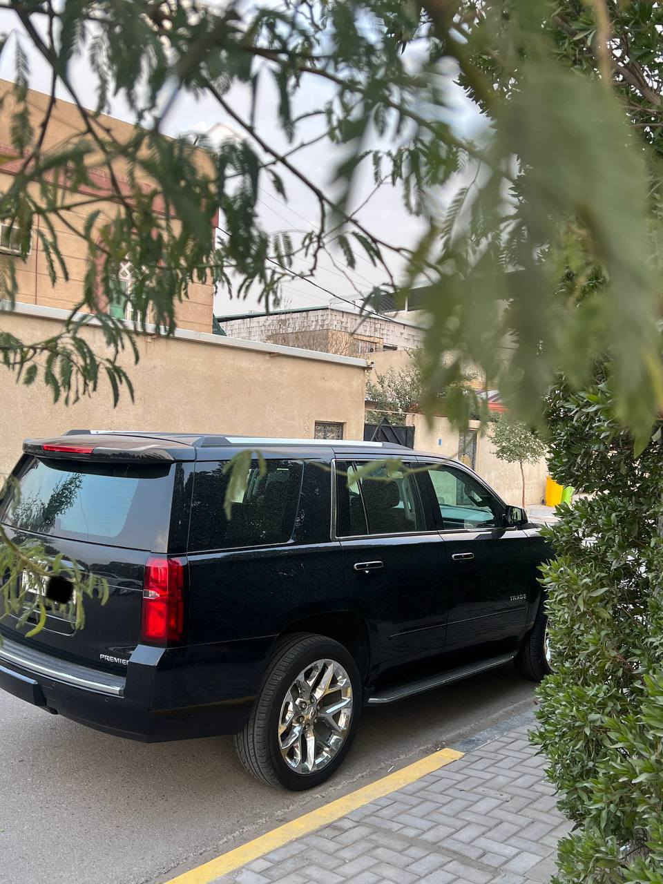 سلام عليكم
شوفرليت تاهو موديل 2019 خليجي شركة المنصور 
برايمر فول مواصفات واحد على واحد هزه ورقم اربيل 
الجديد الدولي بأسمي كفالة عامه حتى الدعاميات 
من ضربه وصبغ وتبديل وبارد السيارة شمالية جديده 
على وضع الشركة ما مفتوح بيها برغي مكينة وكير ابلاد
العنوان: البصرة 
رقم الموبايل: ***********
