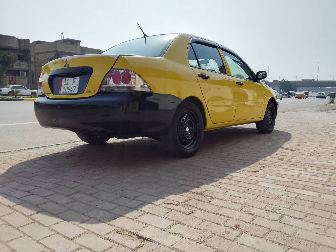 لانسر شركة عامه موديل 2010 السياره بيها صبغ حزام لا تبديل ولا ضربه مكينه 2000 توه شاده صدر وتبريد وكير تخم تاير جدد سنويه ورقام هيئة جدد تحويل مباشر السعر 65 بيها مجال مكاني بغداد ***********.               ***********
