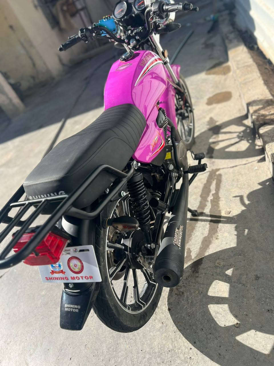 سلام عليكم دراجه شانك للبيع موديل 25 (اوراق اوراق اصولي)  نضيفه كلش انضف من الصور صارله اقل من4 اشهر 
السعر 800وبيه مجال 
الاتصال ع رقم ***********

مكان بابل محاويل
