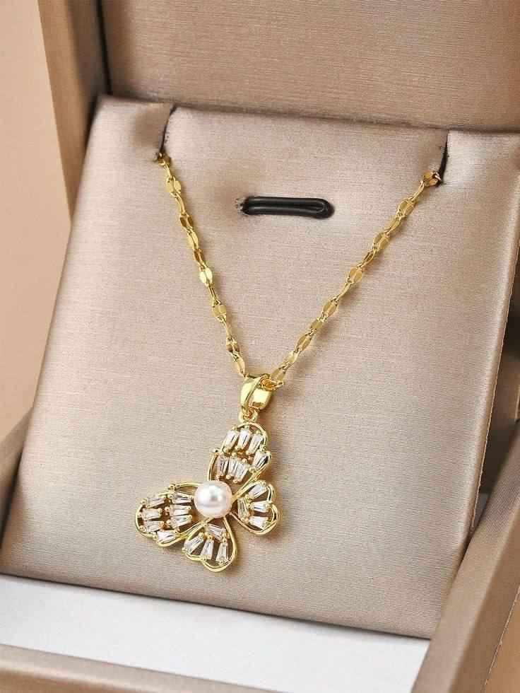 قلادة الفراشة🦋

لصاحبات الذوق الرفيع 💋
قلادة نسائية فاخرة مطلية بالذهب مع ميكرو مرصعة بحجارة الزيركون مع لؤلؤ 
✅طلاء ثابت
✅ذهب برازيلي اصلي
✅ مايتغير لونهه
✅متوفر باللون الذهبي
الاصلية 💯 الحجر الداخلهة اصلي زجاجي وليس بلاستك لون المعدن طلاء ثابت جداا  
🚘يوجد خدمة توصيل لجميع محافظات العراق ٤ الاف🚘 النجف, العراق


**إذا كنت صاحب هذا الإعلان وتريد حذفه لأي سبب، رجاءا أرسل رسالة إلى الدعم الفني**