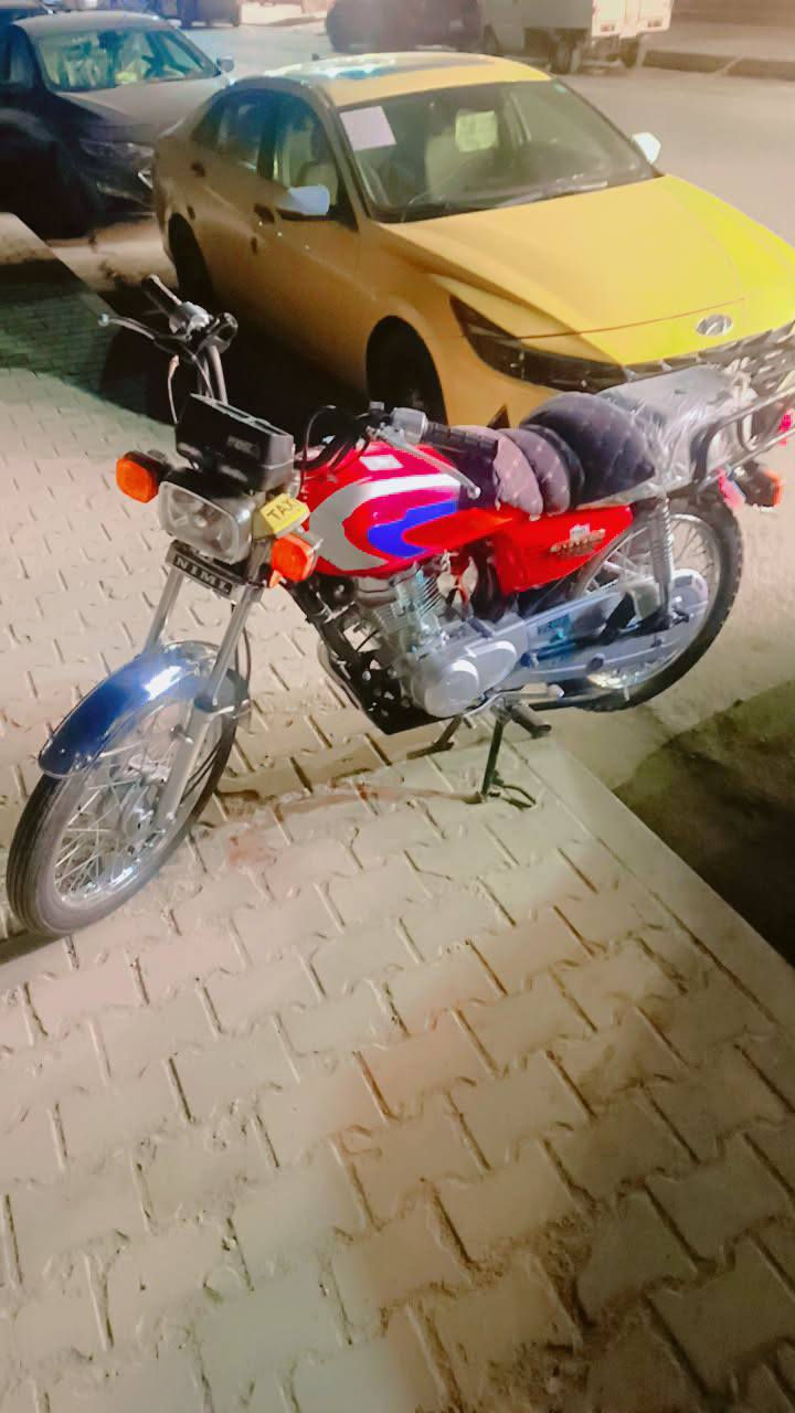 سلام عليكم
اربعه كير للبيع الدراجه كامله مابيها اي نقوصات 
للتواصل والاستفسار *********** كربلاء سيف سعد
