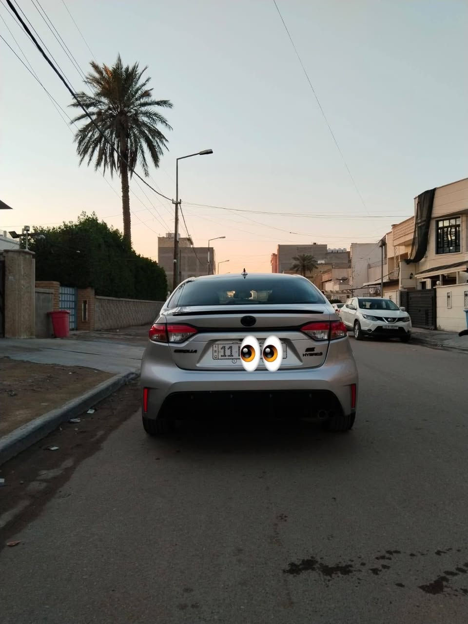 السلام عليكم مرخص مدير الاكروب المحترم
كورلا 2023 SE  
موصفات /
(فول •• الفول / SE )
بصمه  
نظام ترحيب 
 1. ماشيه /10 آلاف 
 ماشي امريكا 
2.رادار امامي
3.رادار خلفي
4.رادار جانبي
5.تحديد مسار
6.سايد بريك بصمه
7.تبريد بيانو
8.ثلاث وضعيات قياده
9.تحديد مسار 
10.نقاط عمياء
11.كامره دواره
12.اوتو هولد
13.صندوق ذكي
14.فول تحكم ستيرن 
15.سياقه ذاتيه
16.فتحه سقف /بانورما 
17.تدفئه كشنات 
18.لد نهاري ليلي 
19.لد دشبول 
20.لد ابواب امامي خلفي
21.اشاير بالمري
22. مخرج يو اس بي
23.شحن لاسنكي
24. حساسات امامي 
25.حساسات خلفي  
26.البجم كبس 
27. المحرك 1800 + هايبرد 
    (( ملاحظات ))
السياره وارد امريكي بيها جنطه مبدله وجلمغين صبغ  وبارد 
والسونار موجود بيها 
السياره رقمها بغداد انكليزي هزه جديده 
السعر 163 وبيها مجال بسيط 
العنوان بغداد الغدير قرب ساحه ميسلون 
رقم الهاتف ***********
اتصل او واتساب بغداد, العراق
