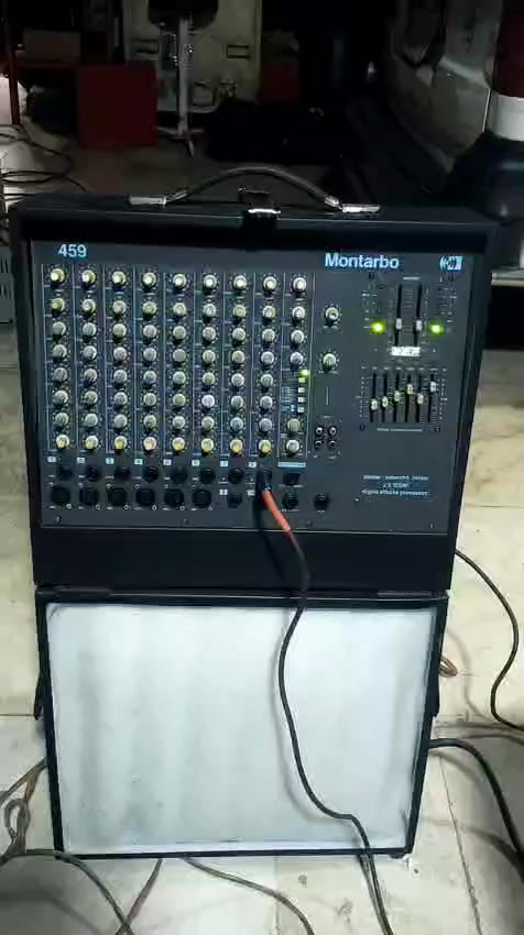 للبيع هيد 400 موديل 98//01203580750


**إذا كنت صاحب هذا الإعلان وتريد حذفه لأي سبب، رجاءا أرسل رسالة إلى الدعم الفني**