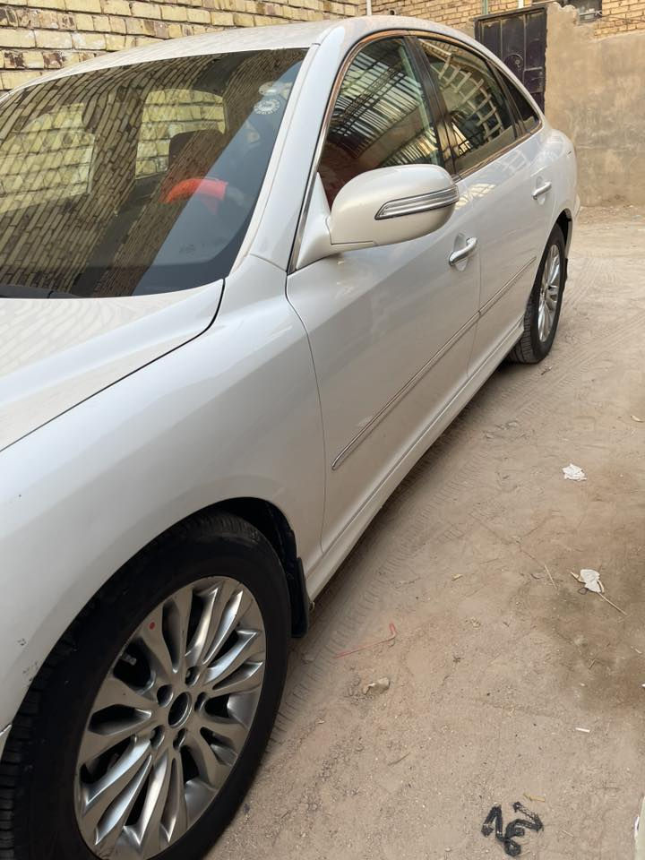 أزيرا الشكل الرياضي مكينة 2700 أربيل تريد تحويل تريد وكالة موجود.        
.. السيارة كفالة ..
فتحة -تحكم -حساسات -كشنات كهرباء - بردة خلفية- كشن جلد- لدات - منظومة زنون- وباقي المواصفات المعروفة بالأزيرا
الديوانية /قضاء المهناوية

***********

‭0773 238 7494‬
