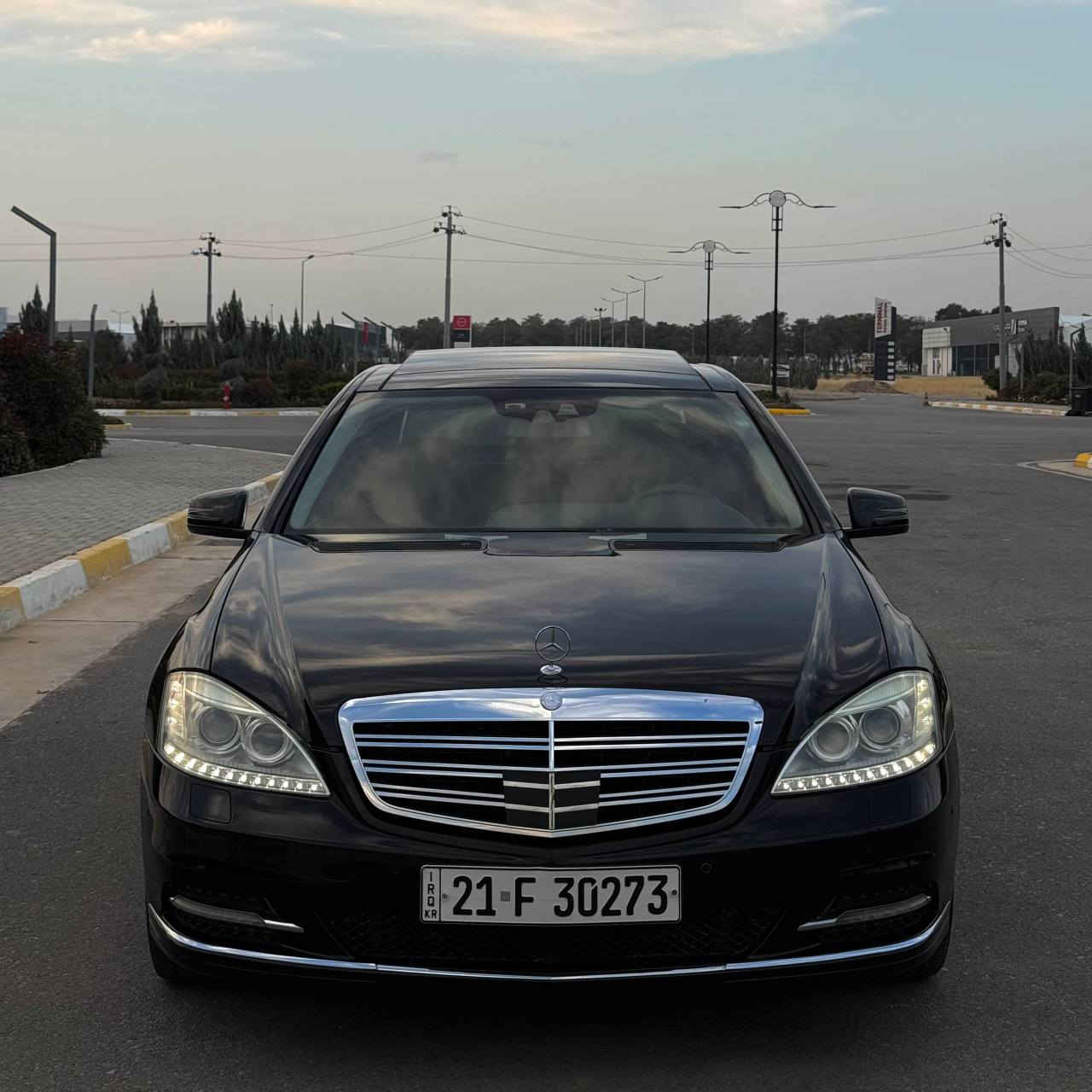 Mercedes Benz S Class 350 L
مرسیدس بینز ئیس کلاس ٣٥٠ لون اسود مودیل ٢٠١١
مواصفات الماني زمان - ماشي ١٨٠ الف کیلومتر
سیارە حلو جدید ماشااللە - کلشي عل بلاد جدید
کیر او محرک ما مفتوح - واحد دینار ماکو مصرف
محرک ٣.٥ لیتر ٦ سلندر - معروف بل سوق
بدون حادث • بدون ضرب • ولا صبغ
سیارە بسمي تحویل و وکالة نفس یوم
سنوی و رقم و هزە جدید حتی ٢٠٢٨

فول اوبشن - بانوراما - نظام رادار - صندوق شفط - باب شفط - ٥ بردات - باب سحب - کوشن کهربائي - کوشن میموري - کوشن ساخن و بارد - کوشن جلد - بصمە - کروز کنترول - کامیرا امامي - کامیرا خلفي - نظام صوت Harman Kardon - لایت زینون LED - نظام سبورت - نیظام عادي - فورمیکا - فولیوم - تەحدید سورعە - Bluetoorh

سعر : ٢٢٤ ورقە مجال بسیط
مکان : محافظة السلیمانیة
رقم موبایل : ***********
رقم موبایل : *********** السليمانية, العراق
