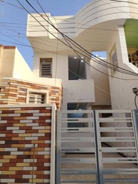 بسعر ٢٢٠ مليون وبي مجال للتفاوض مشتمل ١٠٠ م طابق ونص منطقة الديوان  .....