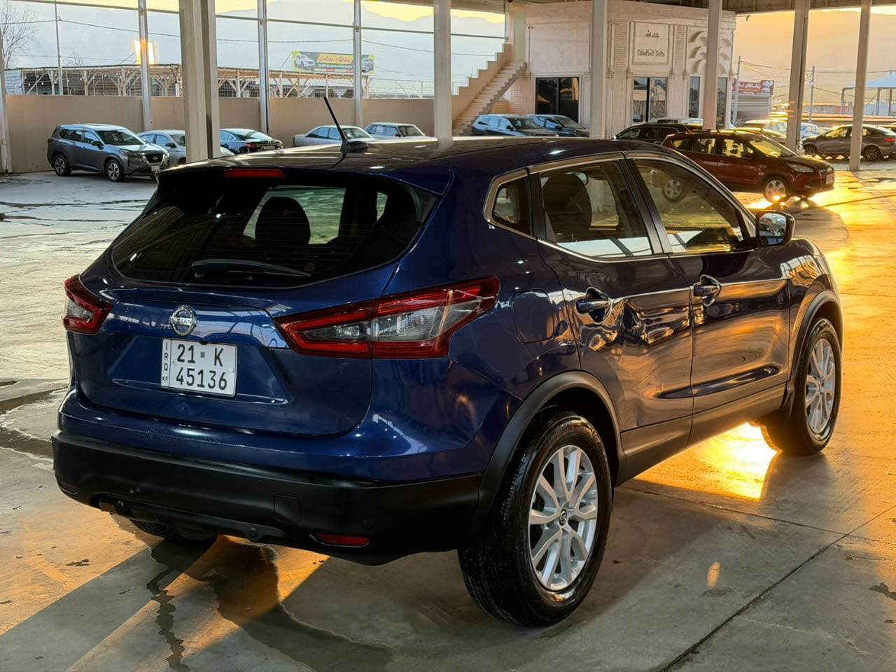 Nissan Rogue                                  نیسان رۆگ مۆدێل٢٠٢٢  )مواسەفاتی فول فولە بەس پانۆراما نیە برێک بەسمە شاشە گەورە شەخال ئاوێنە حاسە رادار کوشن نیو جلد لایتی ناوچەی کوێر بەردی ساڵۆنسای تیایەتی ٤تایەو ویلی لۆک تازە پۆڵیش کراوە سەیارەکە زۆر جوانە بێ ئێرباک تەقین یەک دینار مەسرەفی تیانیە سەیارەکە ٢پارچەو  
پەڵەیەکی بۆیاخە بێ ناوگرتن پێش و پشتی کەپسە 
شوێن سلێمانی
نرخ:١٢٧$
رەقەم: *********** السليمانية, العراق
