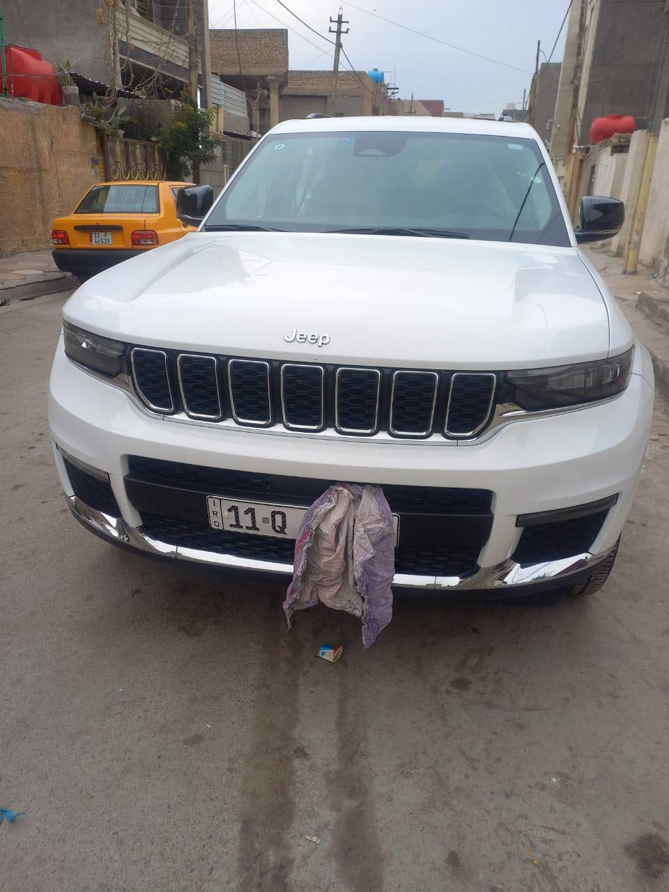 اسلام عليكم شباب جيب لاريدو سبعه راكب للبيع فول مواصفات لمتت موديل 2023 الون ابيض رقم بغداد تحويل مباشر حادثهه باب خلفي صفحت اليمنه تبديل باب نفس الون أو صور الحادث في المنشور السيارة جديده جديده مكان السيارة بغداد مدينت الصدر السعر للستفسار التصال *********** مامتواجد علا الفيس
