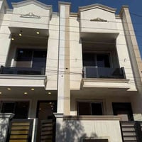 حي الاساتذه • دارين • ٨٠م