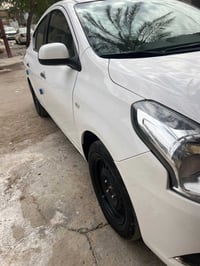 نيسان سني 2021 هندي بليتة الزركة مكفولة من الضربة والصبغ والتبديل وماب...