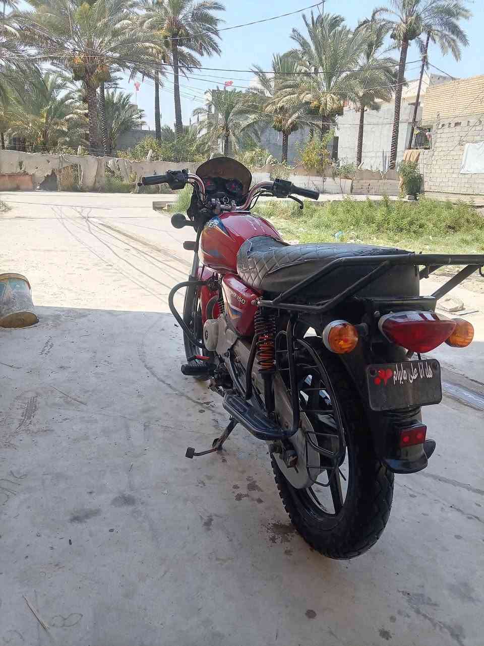 السلام عليكم دراجه Boxer موديل 20 كفاله من الضربه والدعه كهربائيات كله شغاله بس السلف عاطل والدراجه ممفتوحه بس هسه بيه خيرط تبخير وبدون اوراق.مكاني ديالى بعقوبه. *********** السعر اتصل وتدلل
