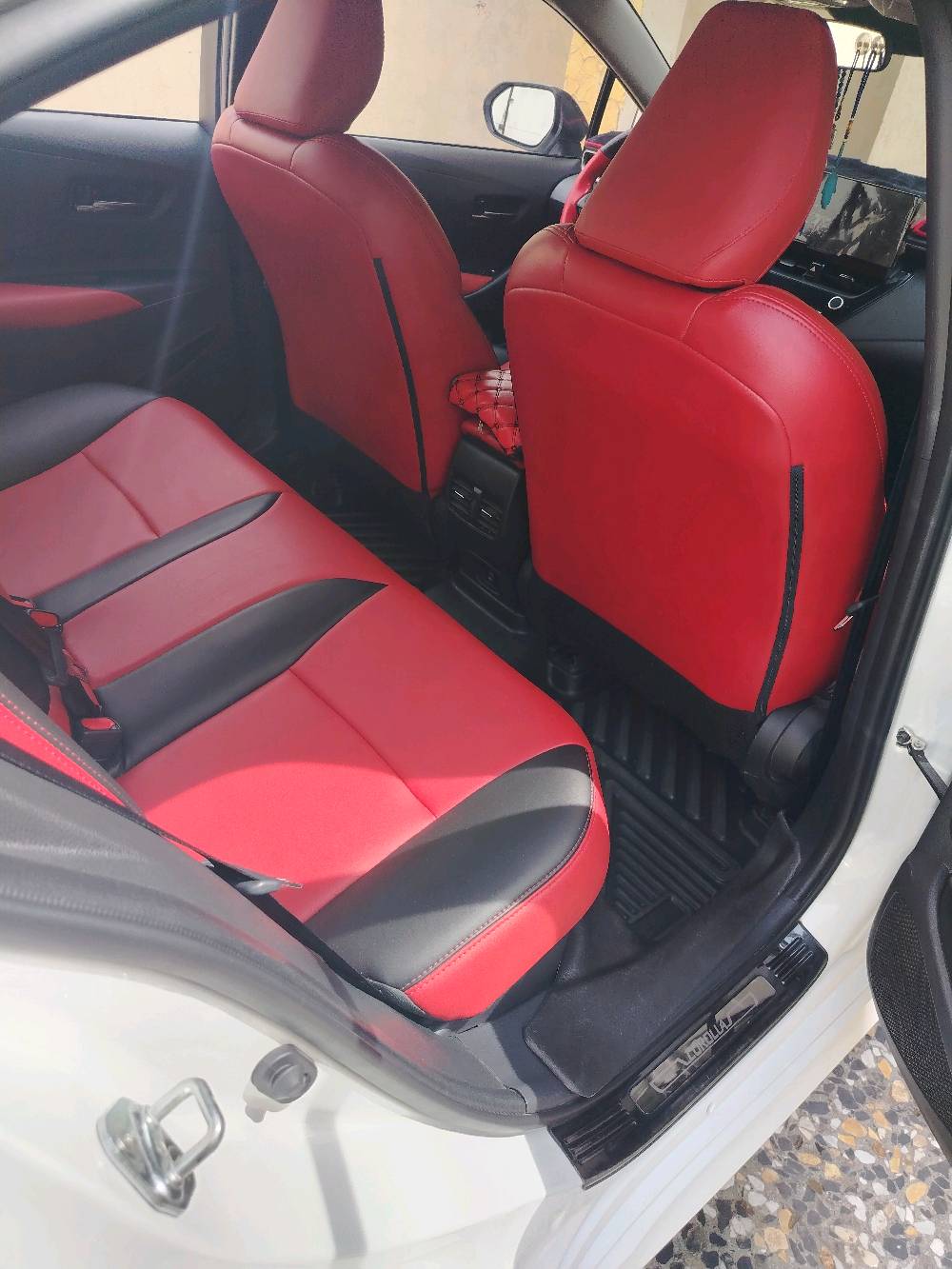 السلام عليكم
كورلا هايبرد 2025 شكل الأمريكي 

 بلاك دشن مواصفات ل S
السياره ماشيه 18الف

المواصفات

مكينه 1800 هايبرد شحن ذاتي

الاصل 

رادار + تحديد مسار طريق + قيادة ذاتيه

قرائة علامات الطريق المرورية

بصمة تشغيل + دخول ذكي 

يدات سود + مري اسود

هاندر بريك بصمة + اوتو هولد

كيجات ديجيتال

شاشه مسجل + تبرید بیانو + كامره خلفيه دوارة + كار بلي

تبريد قطعتين

لايت زينون عالي ناصي + + لد صباحي زينون بكلايت لد

حساس اطار + حساس مطر + حساس لایت داينمك عالي ناصي اوتو

يفو مود + مود درايف + مانع انزلاق

تحكم الستيرن كامل مع كروس سرعه

كرسي كهربائي ويل كب اسود بلادي

 العنوان بغداد العبيدي 

للاستفسار ؛ ***********
السعر 156$