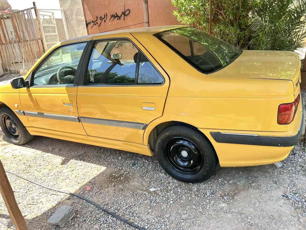 بيجو بارص للبيع موديل 2015 سياره جاهزه للاخير تخم تاير صدر امامي خلفي جديد منضومه تبريد توني مسويها مكينه كير بجيس كير فرنسي ضربتهاالهلال الخلفي جهه السايق فقط السعر 40وبيها مجال بسيط ***********
