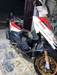 ماكس مضلع صيني للبيع بسعر 200 قفل لا تدور ويايه كفرات جانبية موجود يحت...