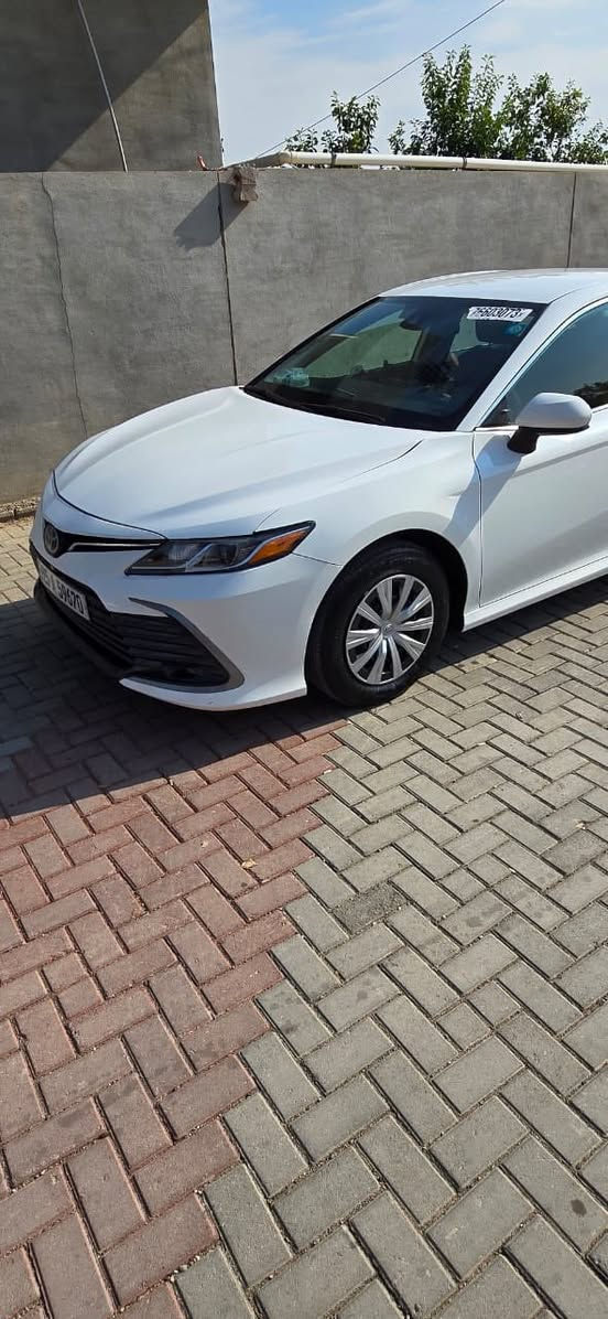 كامري 2024هايبرد
مواصفاتها

شاشه 
بصمه
ويل كب
لايت زنون
كشن جلد 

 السياره  بيها قطعه وحده صبغ وصور الحادث واتساب  
للتواصل 
***********
