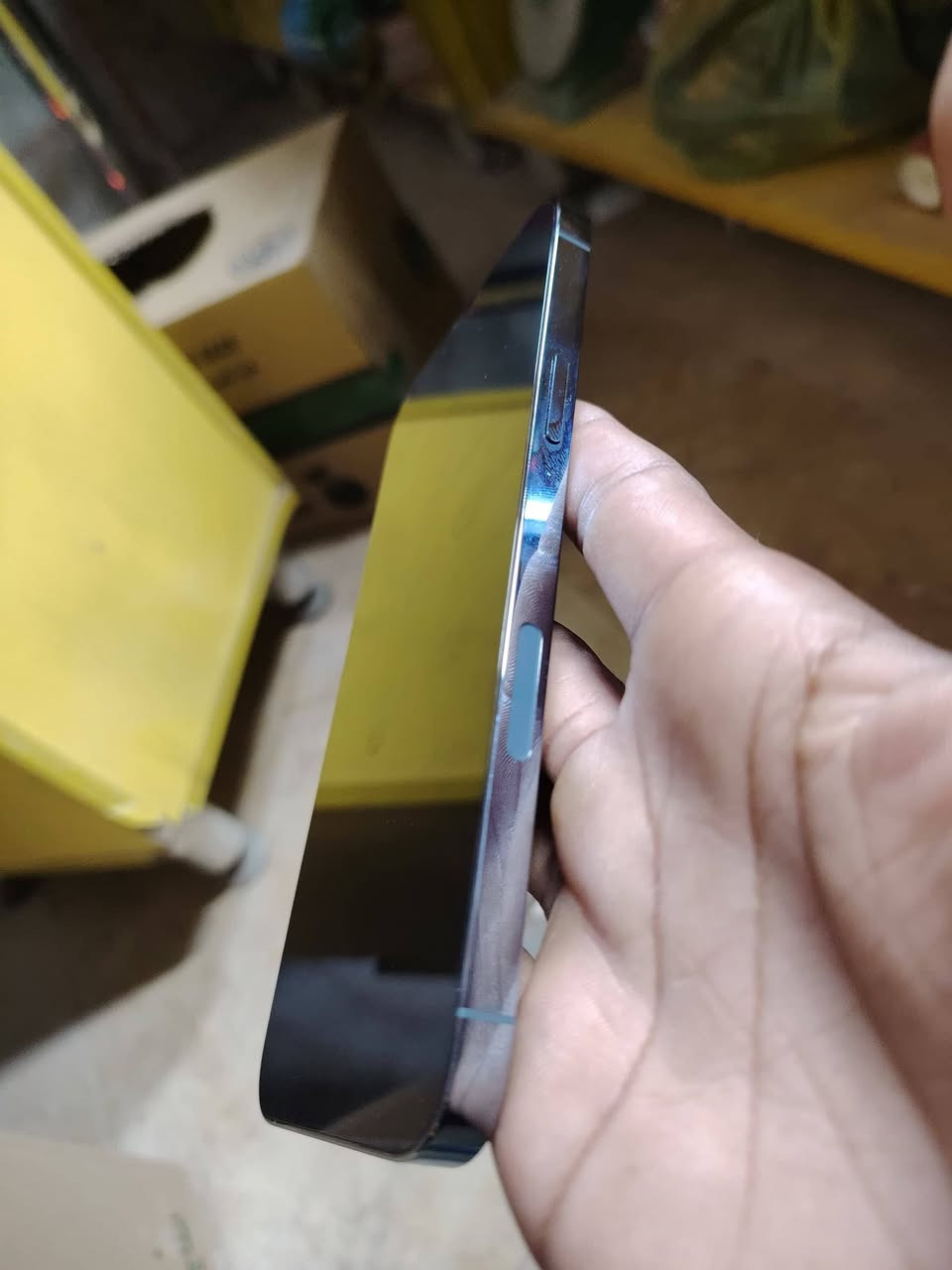 13 برو ماكس ذاكره 256 بطاريه 88 جهاز مكفول كارتونه وكيبل شحن ويا مثل ما موضح بلصوره السعر 750 مكاني بغداد ابو غريب للتصال ***********
