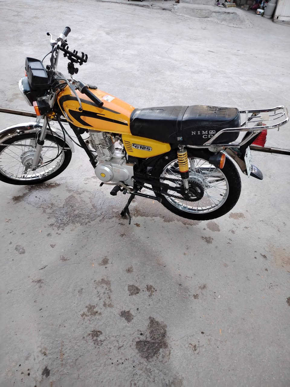 اربعة كير موديل ٢٣ رقم وسنوية بسمي لوحات انكليزي اثنين  بيع سعر 850
*********** واتساب
