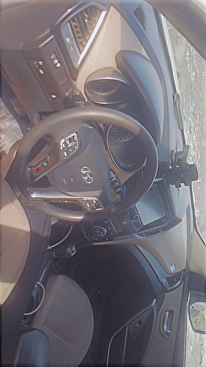 سلام عليكم سنتافيه 2013خليجي 6سلندر 7راكب فول البنوراما دفع رباعي مري شفط حداديه محرك كير تبريد كفاله رقمها بابل مشروع وطني مداور ثاني يوم السعر 130وبيها مجال للشراي مكاني ناصريه رقم الهاتف ***********
