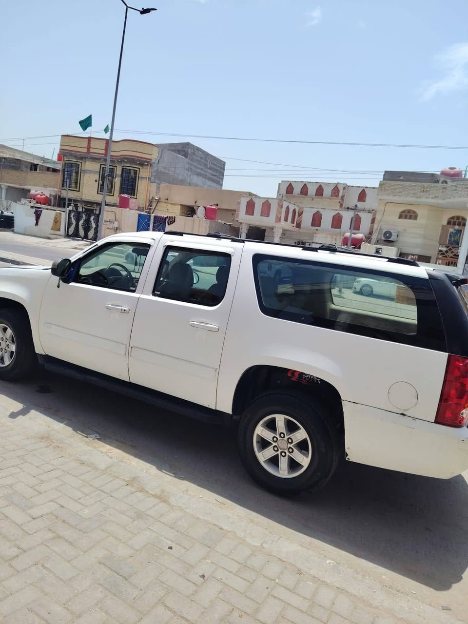 السلام عليكم يوكن طويله ٢٠٠٧ سياره ما مشتغله ع خط سيارتنه صاله ٤سنوات بسمنه تبريد كير مكينه بيه ربل ولف فقط بيه تخم تاير جديد السعر ١٣٥
رقم ***********
بي وتساب

