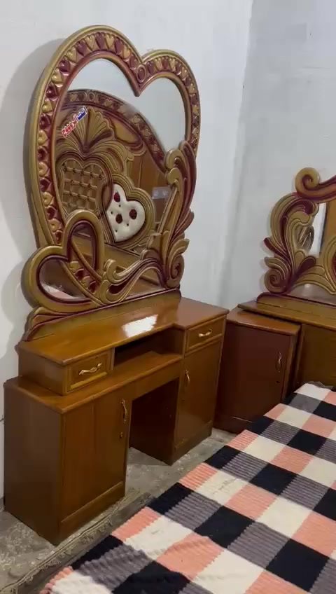 550غرفه اربع ابواب صاج زاويه كنتوريه الغرفتهم زغيره تفيدهم بغداد الحسينيه مال الراشديه وعندي توصيل ***********
