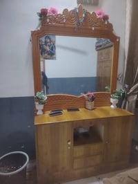 غرفة خشاب • مستعملة ٤ أشهر • نجف شارع معمل