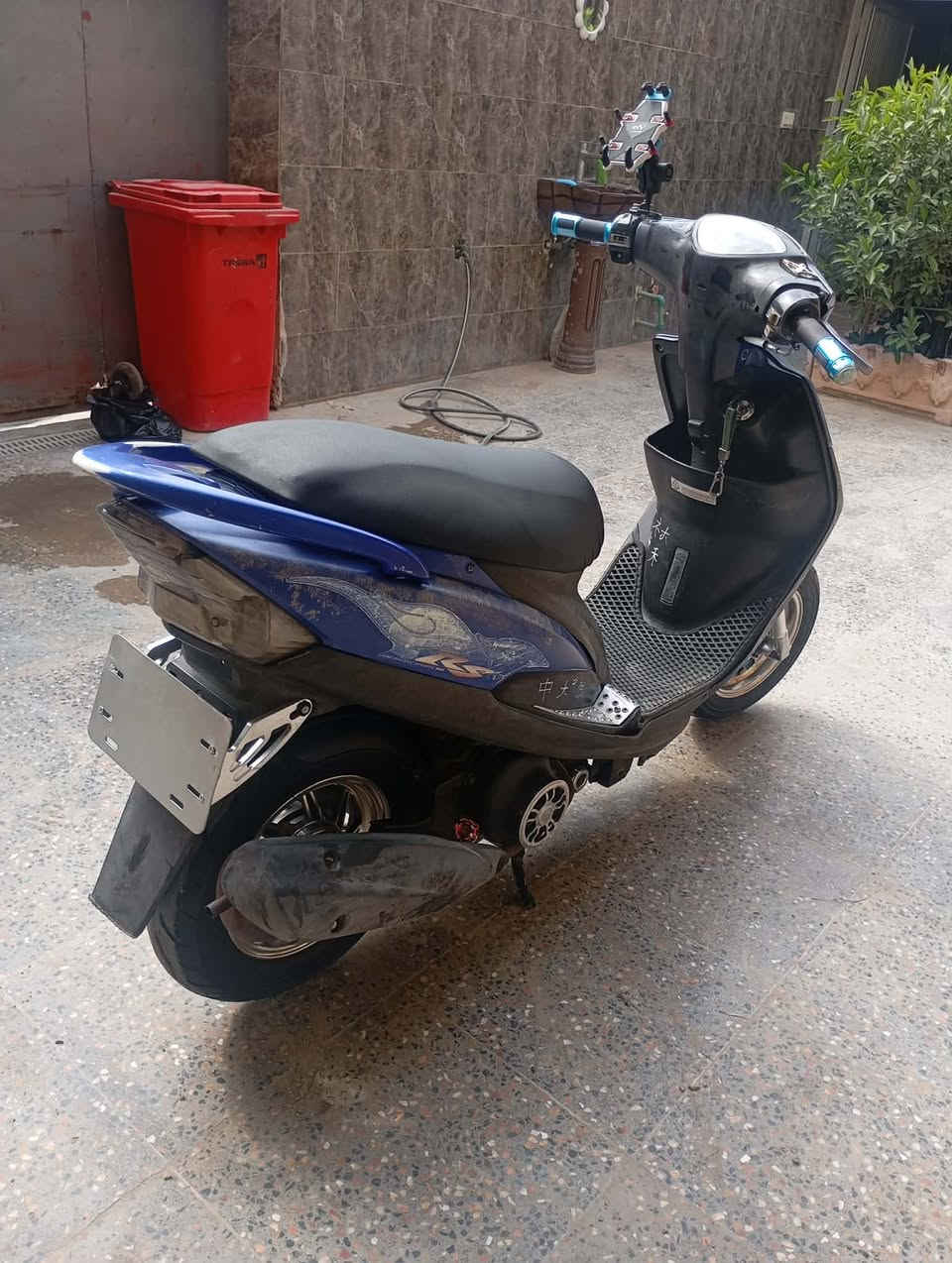 ماكس بلادي ختم ويا مكينه49
الدراجه جاهزه من كل نواحي 
بيه تزويد شوفت عينك 
سعره 850وبيه مجال قيل حك جيه
الاستفسار ***********
وخاص
