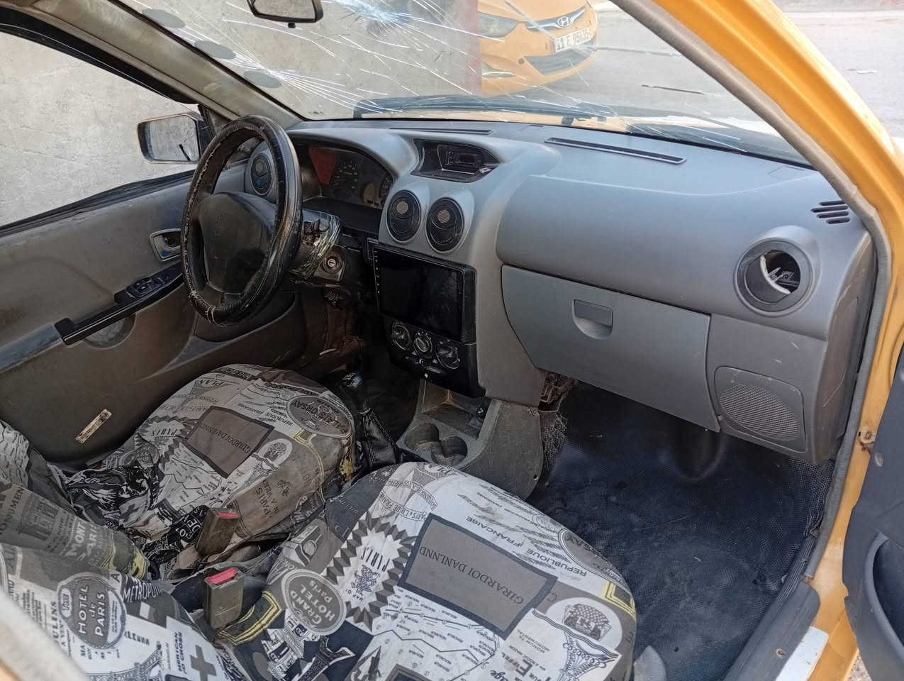 سلام عليكم سايبا موديل 12كيرمحرك بي بدايت تبخير السياره جاهزه حداديه وصدر جديد شواصي بس واحد مصلح السياره بدون تحويل راعيه مواصله اكاتبك وتكفل الدولة والعشائر العنوان بغداد المدينه السعر 9سنويه عضم ***********
