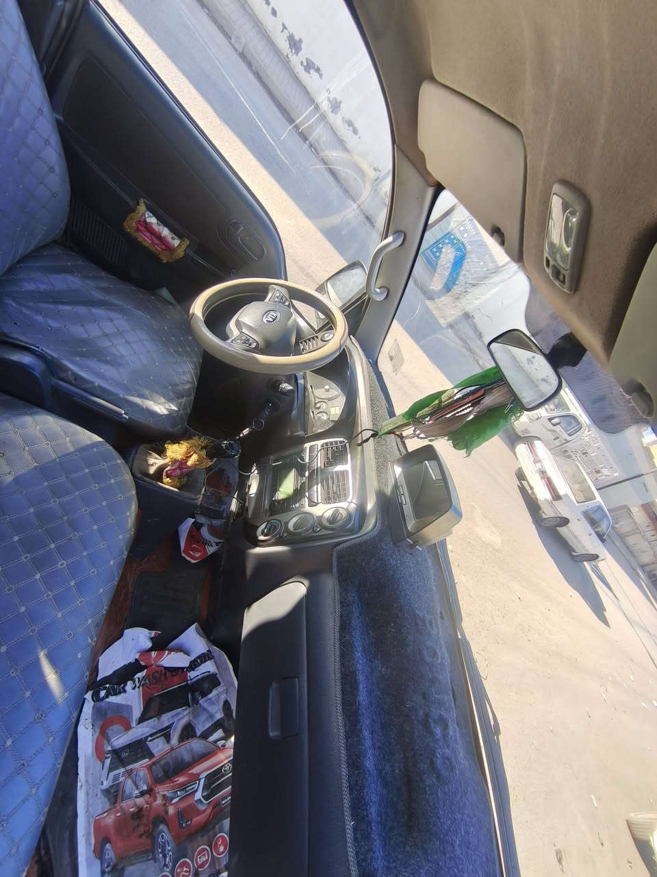 السلام عليكم كيا حمل موديل ١٤ السياره كفاله عامه من كير من مكينه شاصي كشر مابيهه دكه جاكوج والسياره اب اسمي  السعر ١١٠ اوبيهه مجال مكان السياره بابل قضاء المسيب ***********  رجائا المو شراي لايضل ايخابر ويعامل
