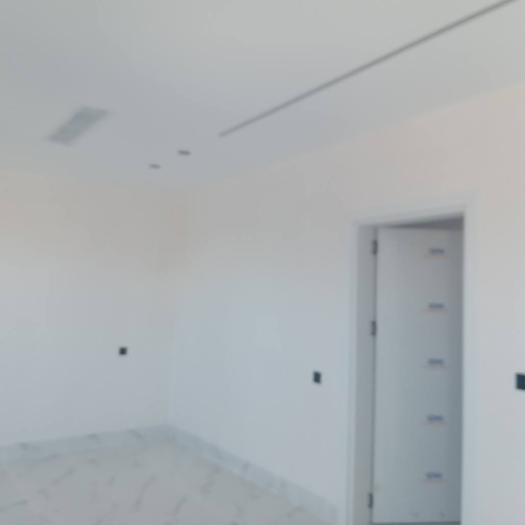 ئەم خانووە بۆ فرۆشتن لە بەکرەجۆ
ڕووبەری خانووەکە 105 مەترە
پێشی خانووەکە 8.75 مەترە وە قووڵی خانووەکە 12 مەترە 
ڕووی ڕۆژهەڵاتەو کۆڵانی 12 مەترییە 
بەرامبەری باخە
خانووەکە تازەیەو بەکار نەهاتووە
پێکهاتووە لە ژوورێکی میوانی گەورەو مەتبەخ و دوو نووستن و موشتەمەلات
خانوەکە کامل کاشیەو سەقفی کنافە ودەکتی موبەریدەشی بۆکراوە
نرخی 5 دەفتەر و 40 وەرەقەیە
بۆ زانیاری زیاتر پەیوەندی بکەن بە نووسینگەی نوێ بوونەوە 
*********** السليمانية, العراق
