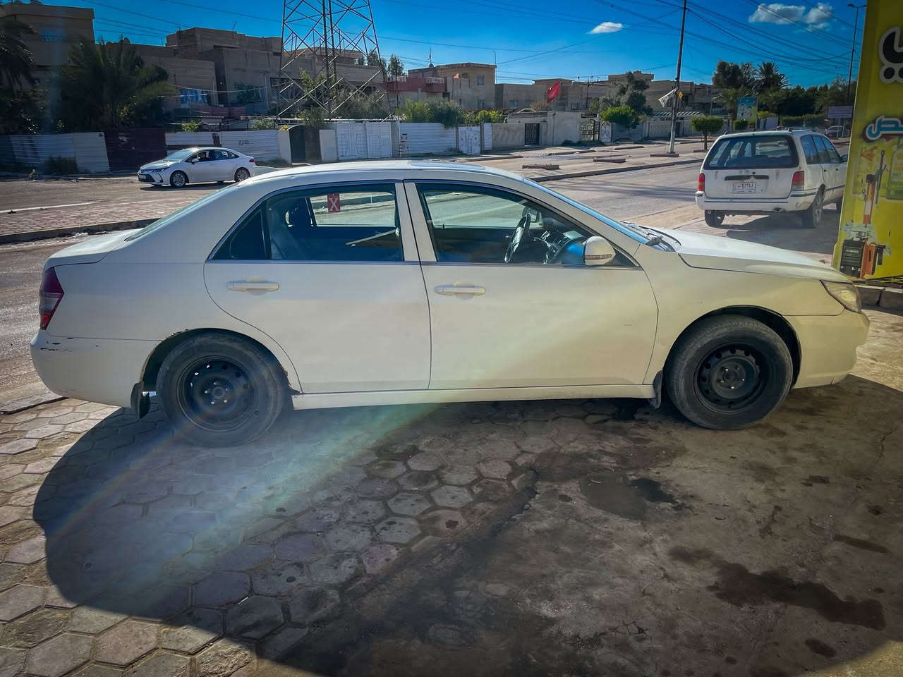 السلام عليكم ورحمة الله وبركاته
من رخصة الأمن...
BYF f6
موديل 2011
السياره جانة أجرة ومحولينه خصوصي 
مصبوغه عام لا كص ولا ضربه 
صدر امامي جديد 
مشط ستيرن جديد 
داينمو جديد 
صدر خلفي 70 :/:
سياره عضمته حلوه 
50$ وبيه مجال 
***********
