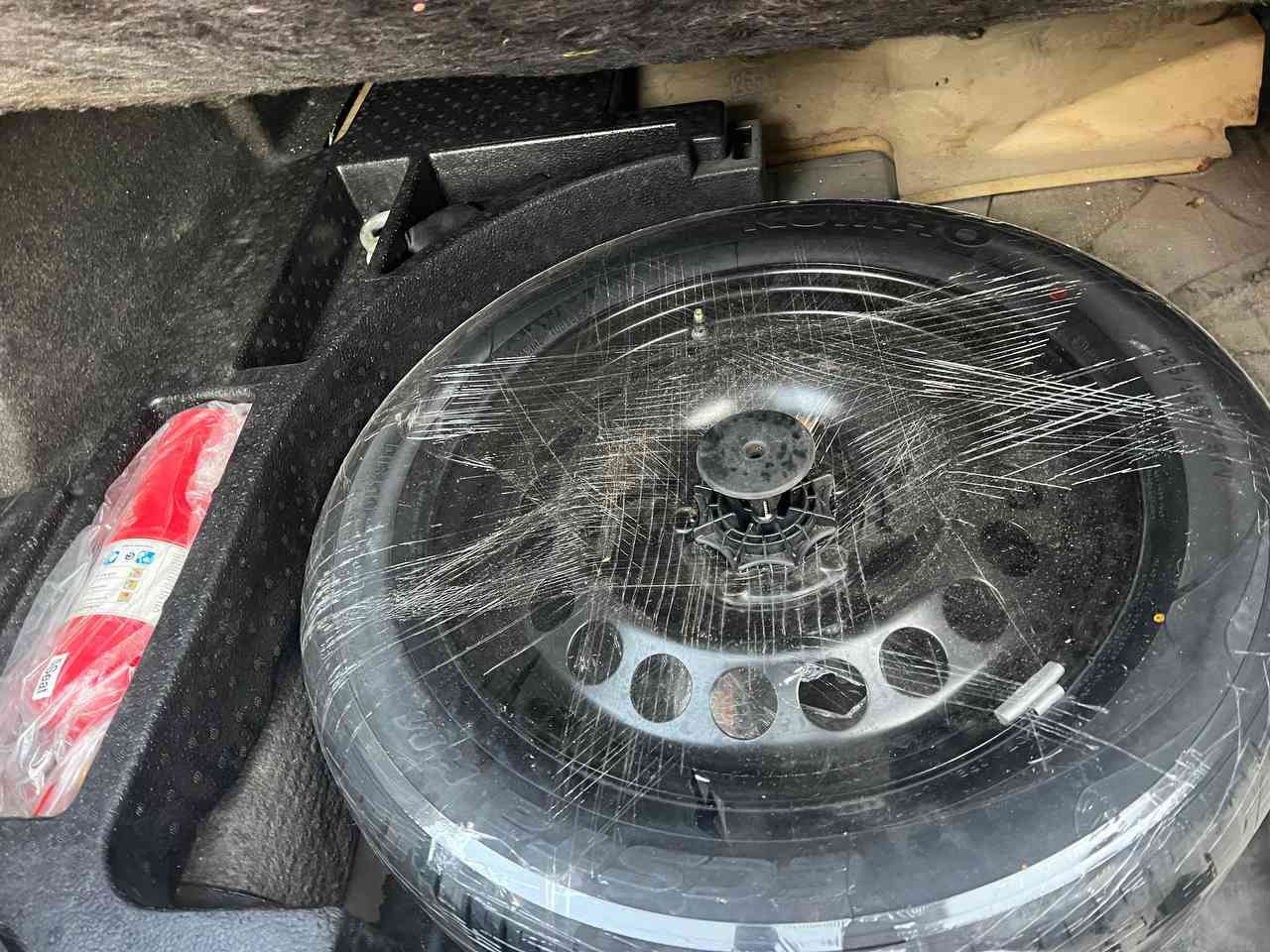 السلام عليكم 👋🏼
ماليبو موديل 2013 خليجي ⚜️
مكفولة كفالة عامة شرط قطره صبغ مابيها 
عدا مكان شبر بارد باب السايق وباقي بدون صبغ 💎
سياره على وضع شركه شرط  ✅
مواصفات LTZ فول 👇🏼
محرك 4 سلندر  
حجم محرك 2400
سلايت + بانوراما كشنات جلد كشنات كهربائي شاشة قاصه 
كاميرا دوار رادار امامي حساسات خلفي تحكم استيرن 
ثبيت سرعه مانع انزلاق تبريد ثلج 🥶
تدفئة شغال
كير محرك بشرط لا صرف لا بخار كلش جديد 
تخم تايرات جديد صدر امامي خلفي جديد  
كهربائيات كلها على وضع الشركة 
سياره مابي برغي نقص بدون مصرف جاهزه 
رقم سليمانية بسمي شرط تحويل نفس اليوم 
السعر  110 ورقه و بيها مجال بسيط 💸
عنوان  ⇦ ديالى خان بني سعد 📍
الهاتف ⇦  ***********
اخوان السياره بل حقيقة كلش احلى من الصور 💯
