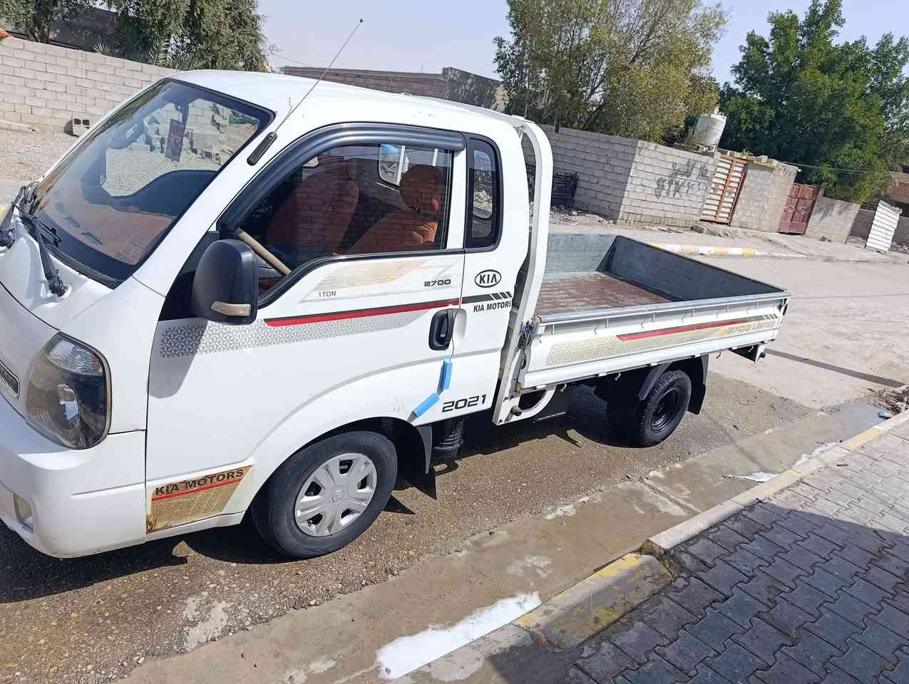 سلام عليكم كيةحمل للبيع مكفولة كفالة عامة مديل 2018استفسار على هاذةالرقم ***********
