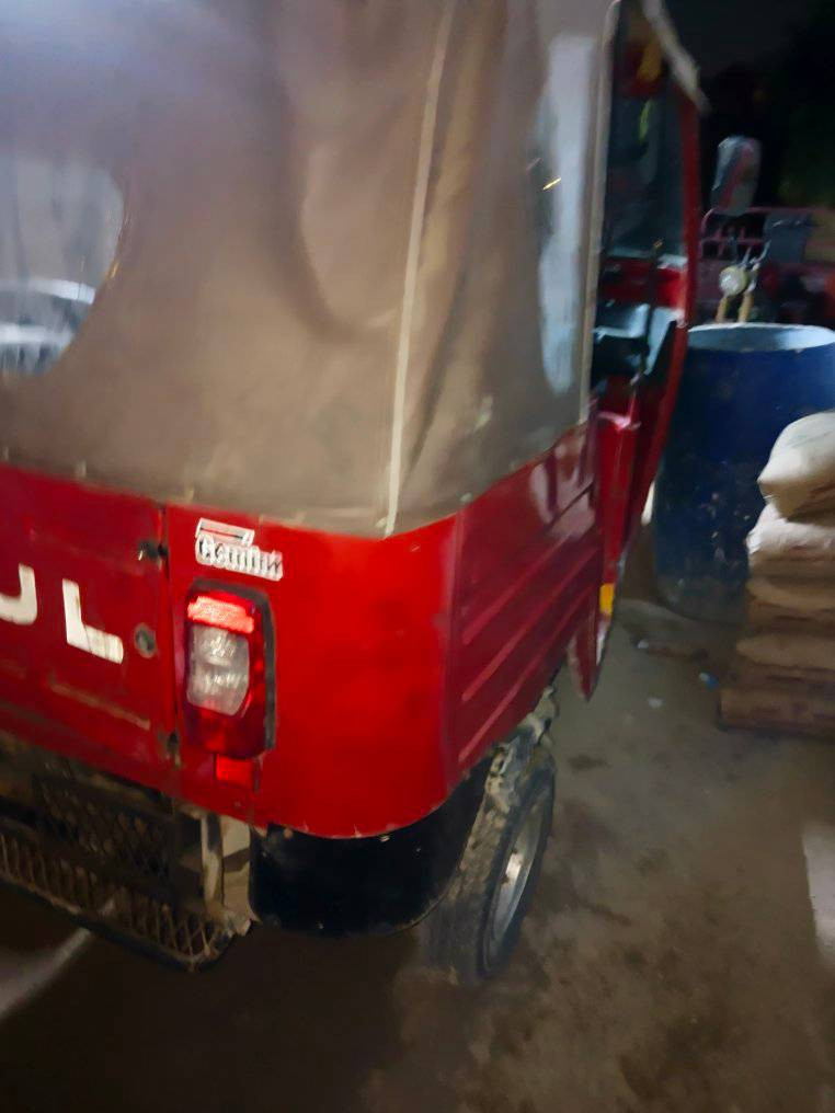 سلام عليكم تكتك للبيع اتول  2019 شغاله خير من الله كامله كبل للشارع مكان بغداد مدائن  منطقت الورديه سعر مليون وبيه مجال اني مكلف بلنشر ***********. *********** ارقام ابو تكتك
