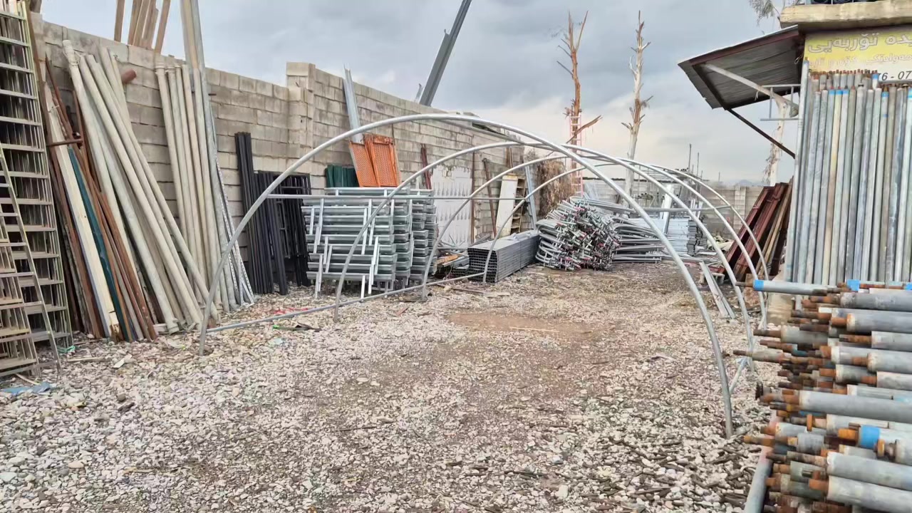 ئاسن فرۆشی ئاکار حەمە سەیدە
بەیتی ٦ بە ٤  بۆ گەراجی سەیارە ئەبێ بۆ مەڕوو مالات ئەب
بۆ جوجکە قەلو قاز ئەگونجێ  نرخی ۷٥ هەزارە
گەیاندن هەیە بۆ هەموو ناوجەکان 
ناونیشان جواقوڕنە دوکانی ئاکار
فایبەر وات ساب 🪵 *********** 🍀
