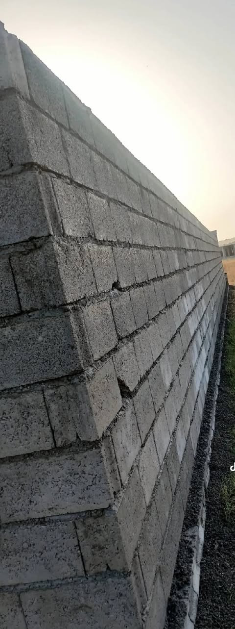 خلفة بناء ابلوك متفرغ حالياً
مكاني قرب جامعة افريحه او الحافظ ***********
