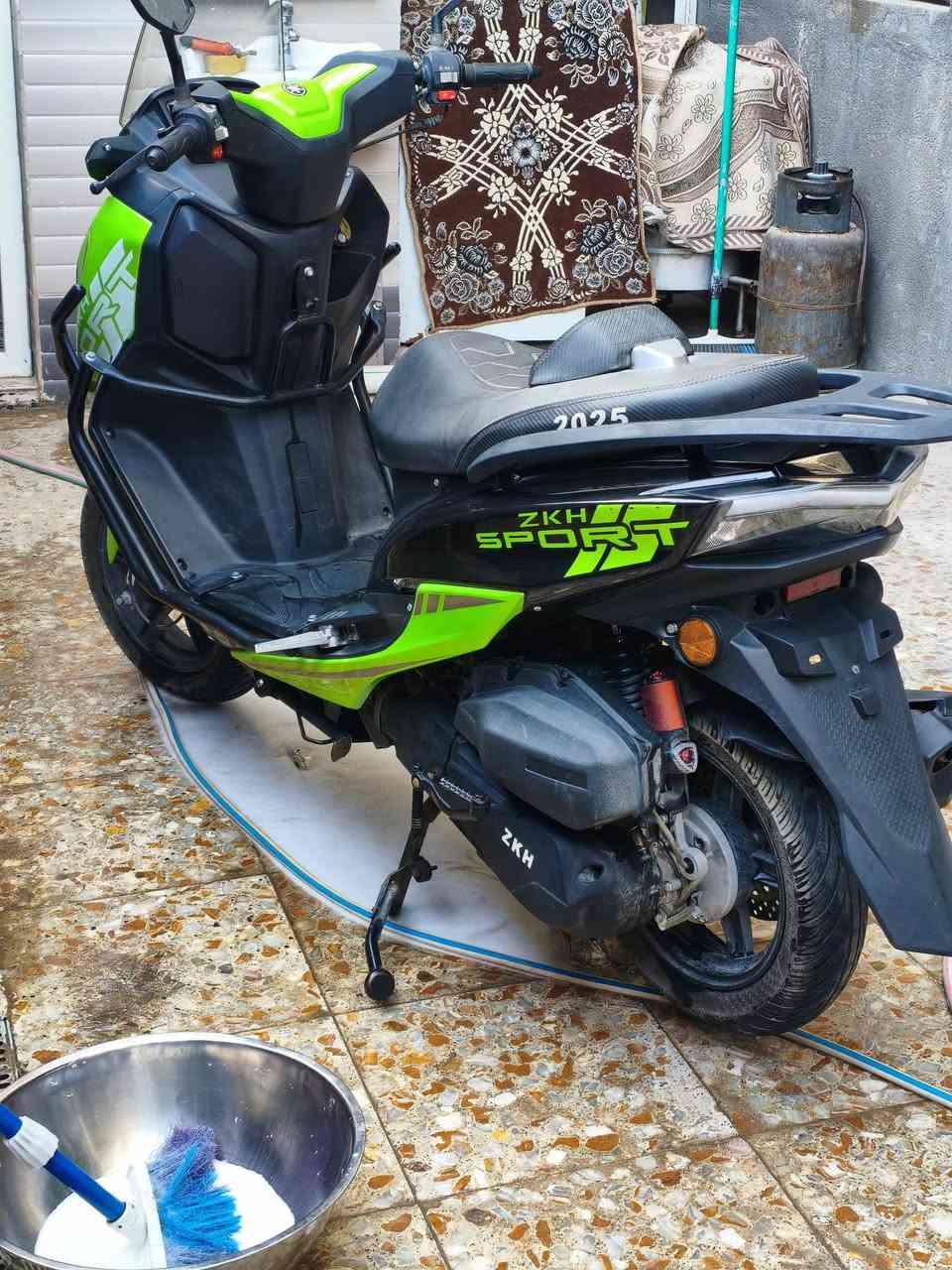 اعادة نشر بسبب وعود كاذبه
گوست زيرو بلادي
دبل اشاره دشبول شاشه
سرعه 120
مكينه بلاديه ناعمه ما مفتوحه
نقص فقط باتري ضعيف 
للاستفسار الاتصال 
***********
