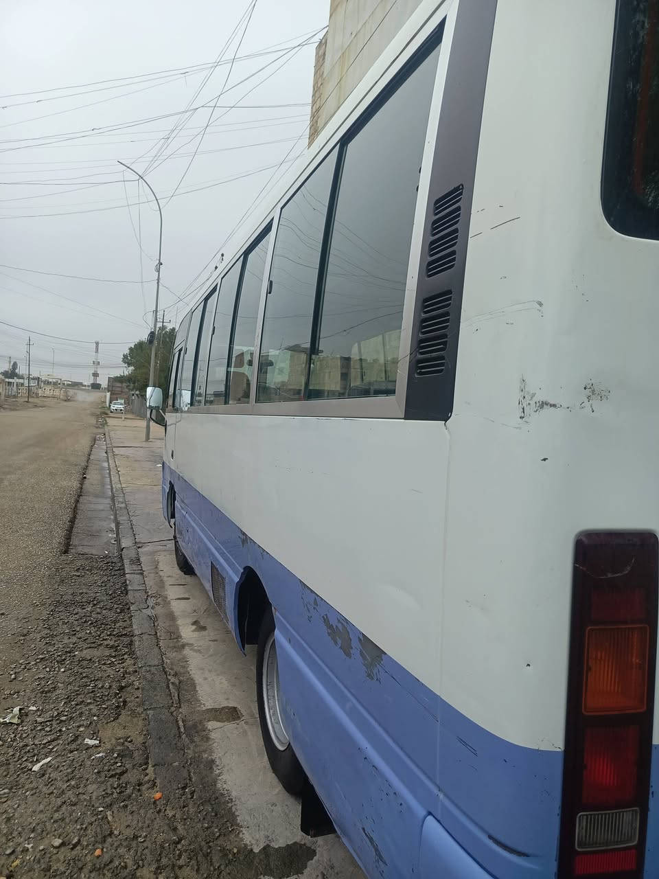 سلام عليكم كوستر نيسان للبيع موديل 2002 تفاصيل عل رقم ***********
