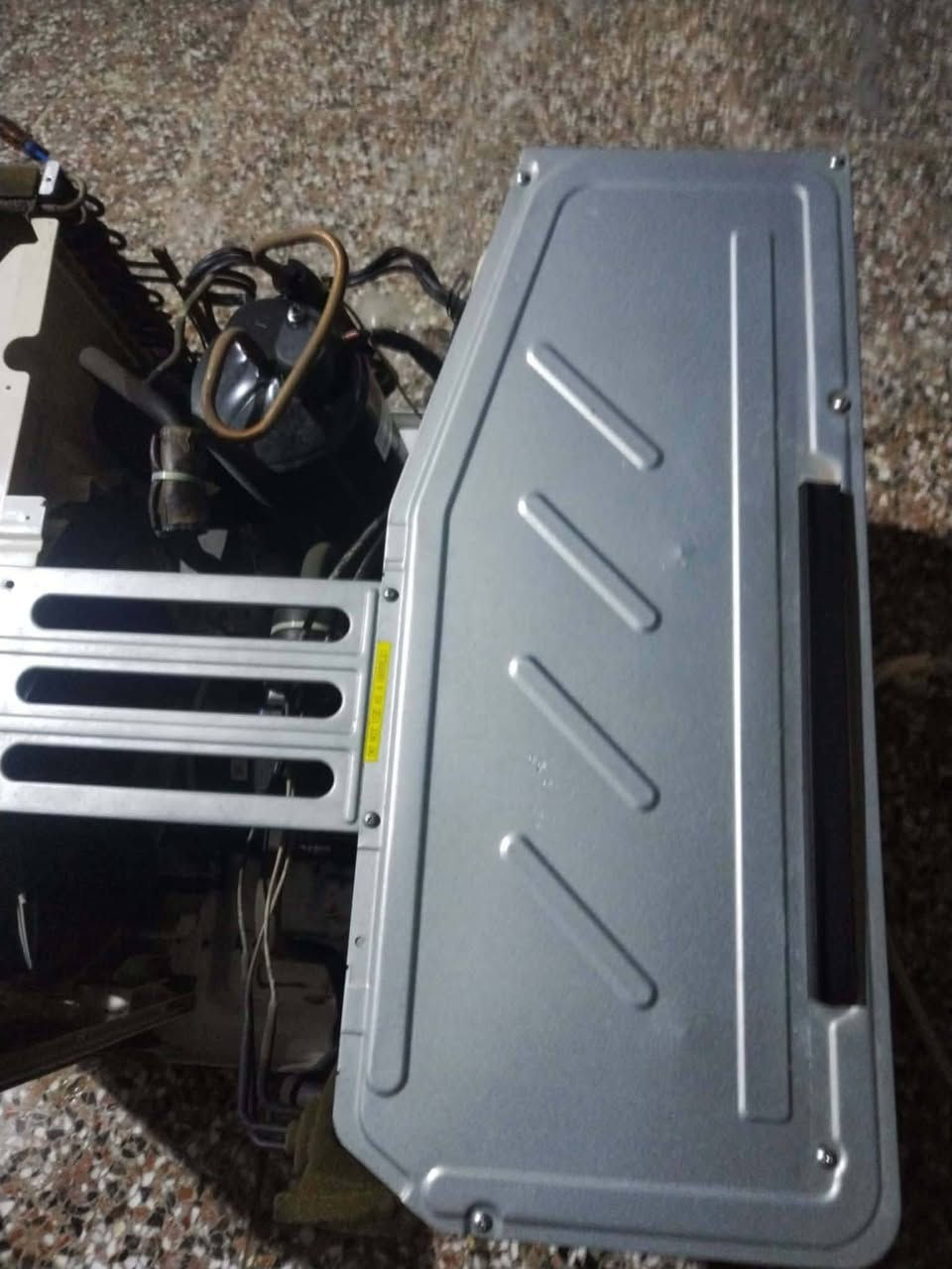 مكيف ماركة (الحافض)  اخو الجديد 2 طن غاز ⛽ 22 انفيرتر راوتري اقتصادي ماطور تي ثري تدفئه تبريد جهاز راقي وعالفحص السعر مع التوصيل( 300)متوفر توصيل داخل بغداد ضمان اسبوع شرط التبريد


**إذا كنت صاحب هذا الإعلان وتريد حذفه لأي سبب، رجاءا أرسل رسالة إلى الدعم الفني**