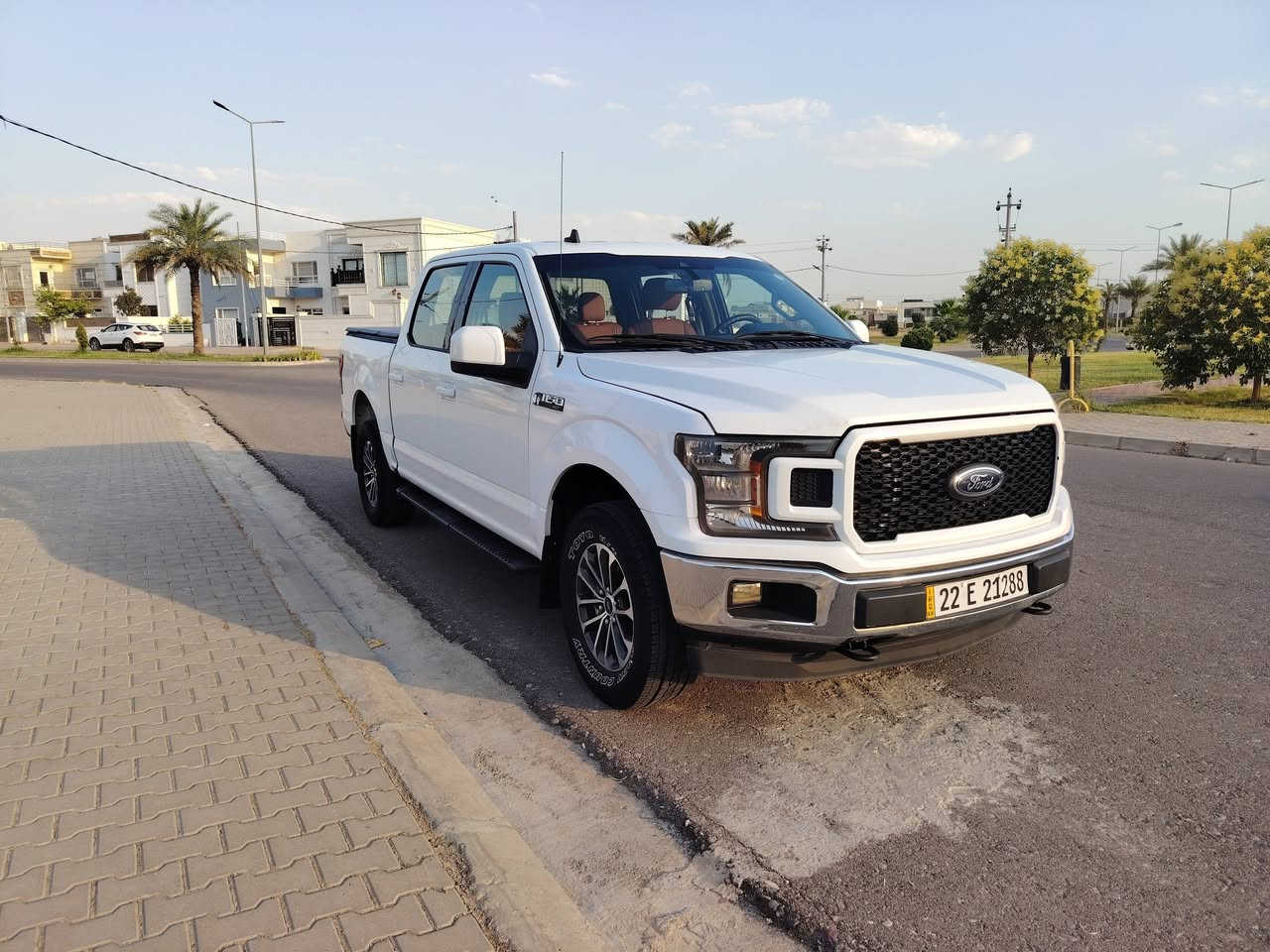 Ford F150 2020 XLT للبيع
8 سلندر دبل اكسل
بدي قصير باب طويل
حادثهة بس جاملغ عكس السايق مبدل نفس اللون بدون صبغ(رقم الشاصي موجود بالصور) 
ماشيه 96 الف
الموقع اربيل
للتفاصيل أكثر اتصال عالرقم
***********
