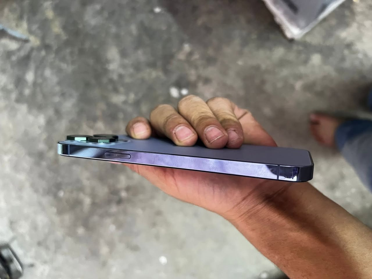 لام عليكم آيفون 13برو ماكس تلفون عربي مو أمركي ذاكره 256بطاريه 85 لجهاز برغي ما مفتوح بي فقط فيس ايدي واكف لسعر625//رقمي***********
