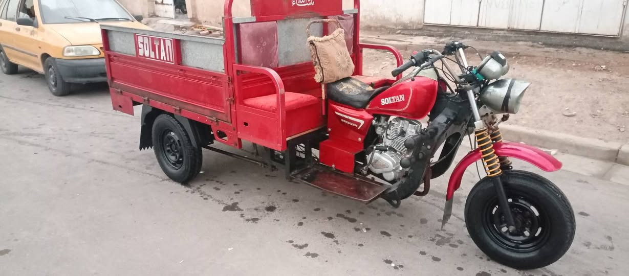 السلام عليكم الستوته للبيع كفاله عامه مابيها كل نقص مامتواجد على الفيس ***********
السعر 2.150 مكاني حي الرحمه ثانيه
